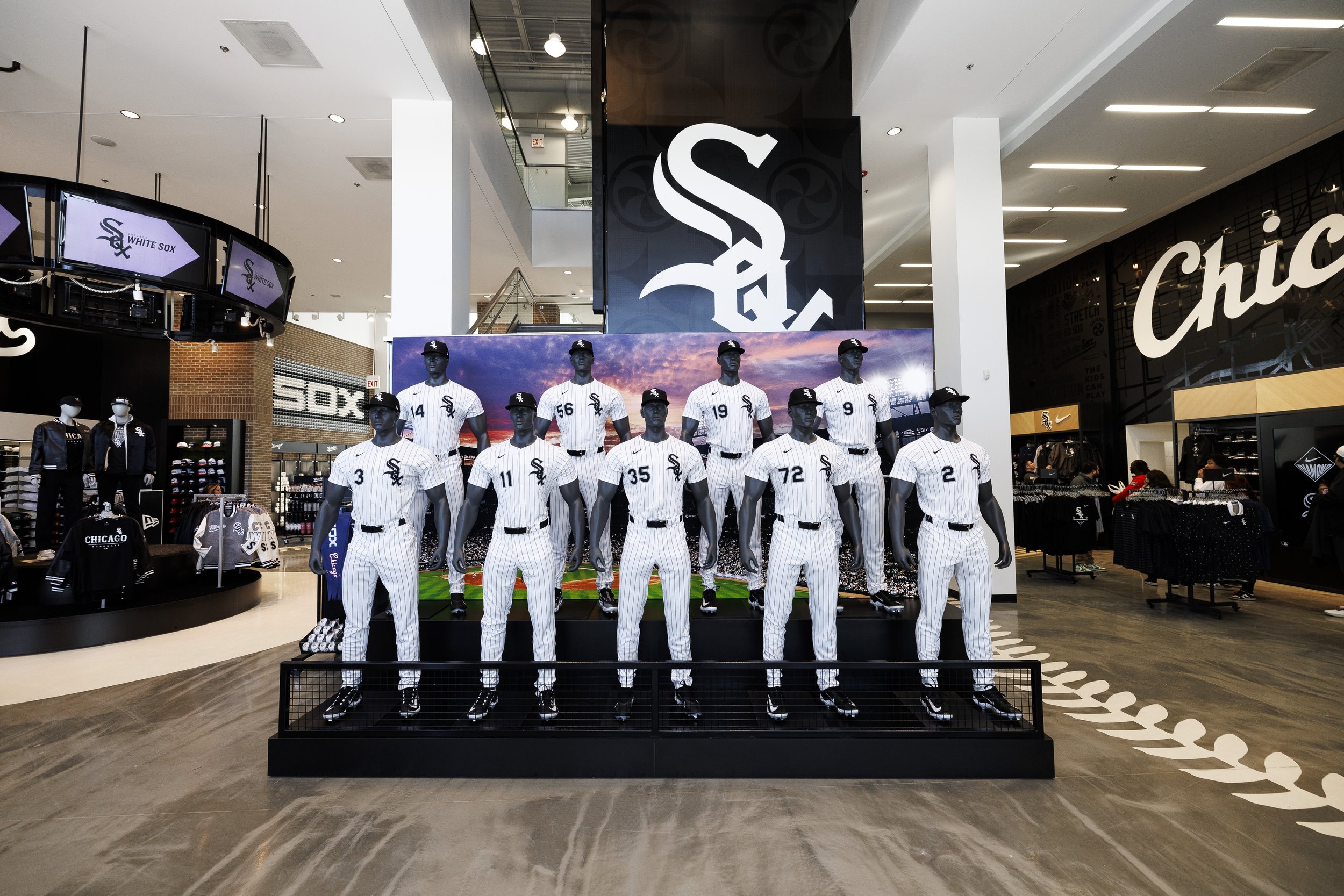 031725_DG_TeamStore 168.JPG